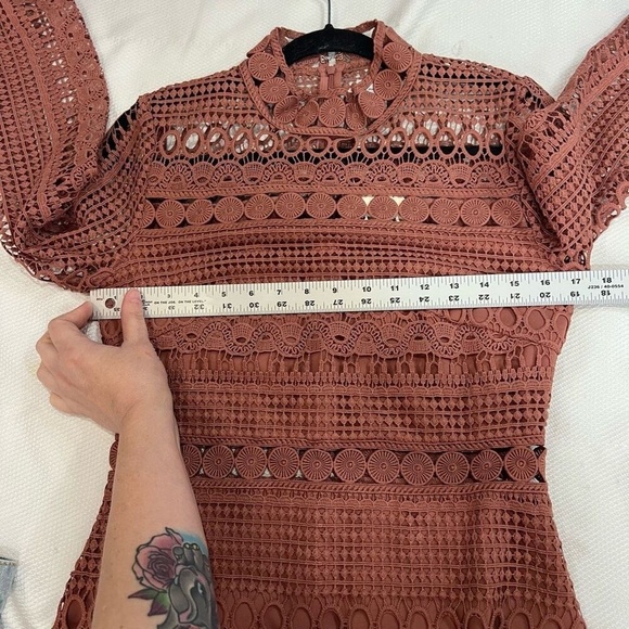 Two Sisters Riverdale Mauve Pink Lace Crochet Long Sleeve‎ Mini Dress 6 M NWT - Picture 9 of 13